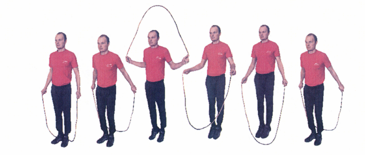 Рис. 26. Прыжки со скакалкой